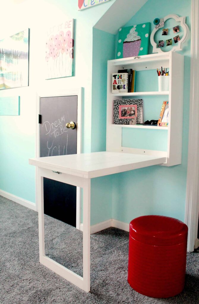 How to build a Murphy Desk that doubles as a picture frame