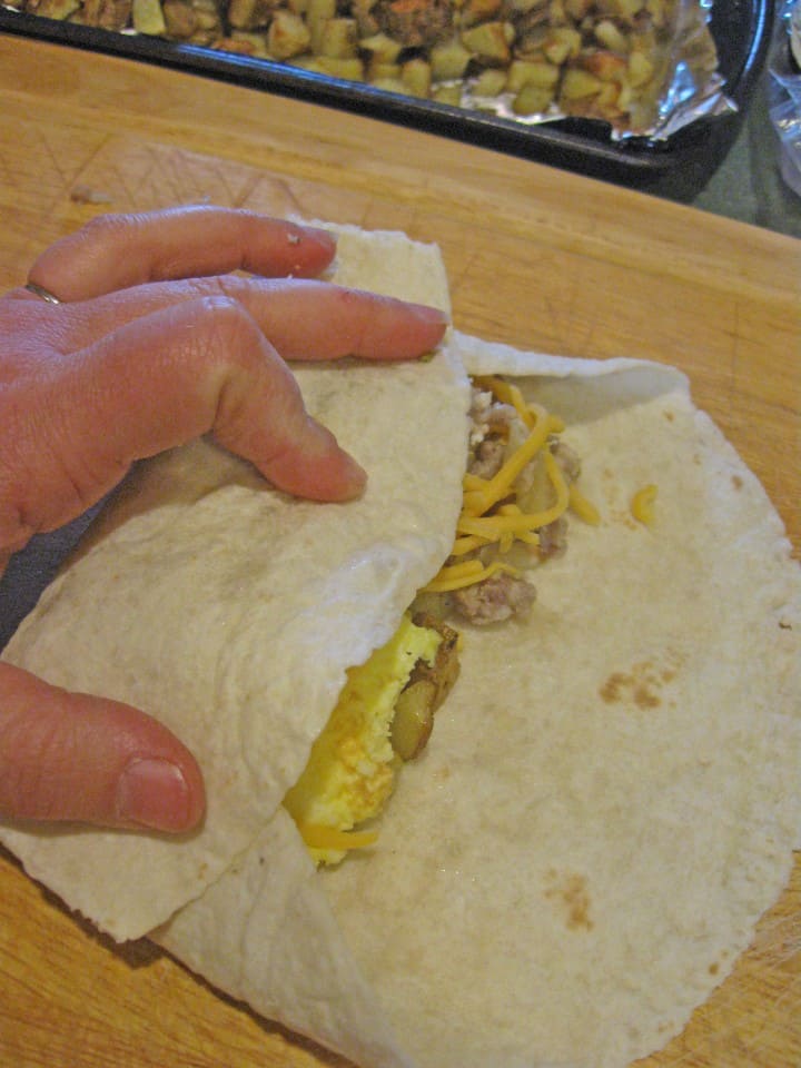 breakfast burrito freezer food folding