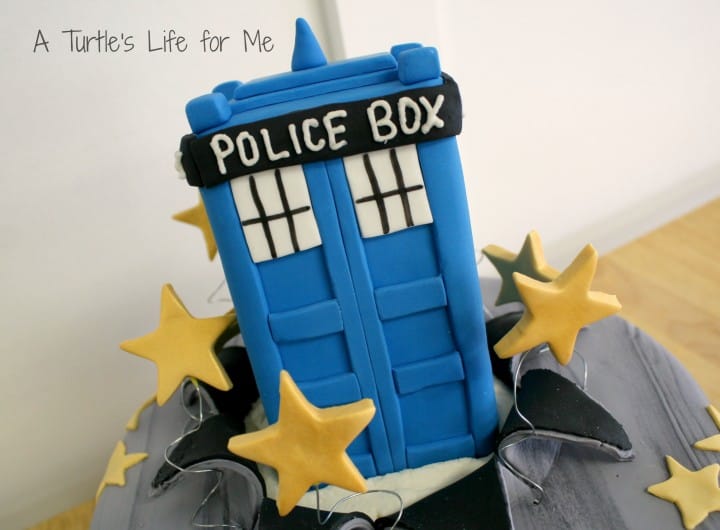 dr doctor who tardis tardes fondant cake topper