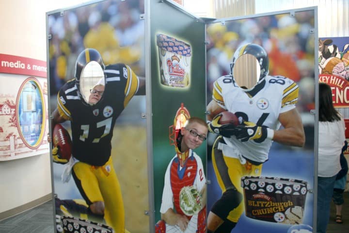 turkey hill experience photo cutouts