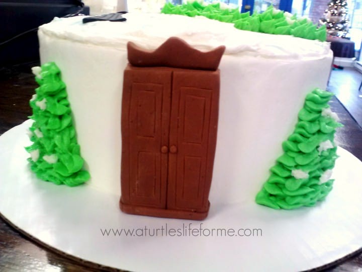 narnia lion witch wardrobe birthday cake watermark