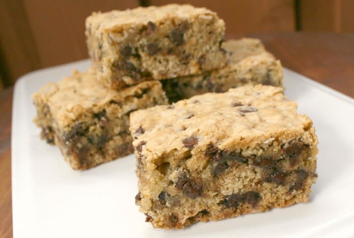 oatmeal chocolate chip cookie bars