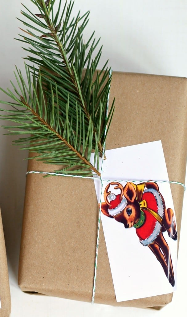 This personalized gift wrapping is so much cuter than regular gift tags!