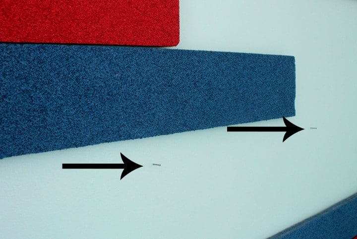 DIY Striped walls using styrofoam for a 3D effect!