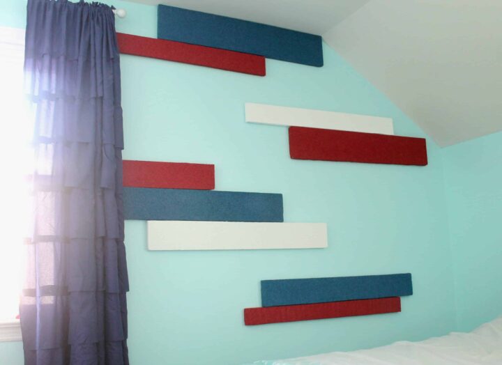 DIY Striped walls using styrofoam for a 3D effect!