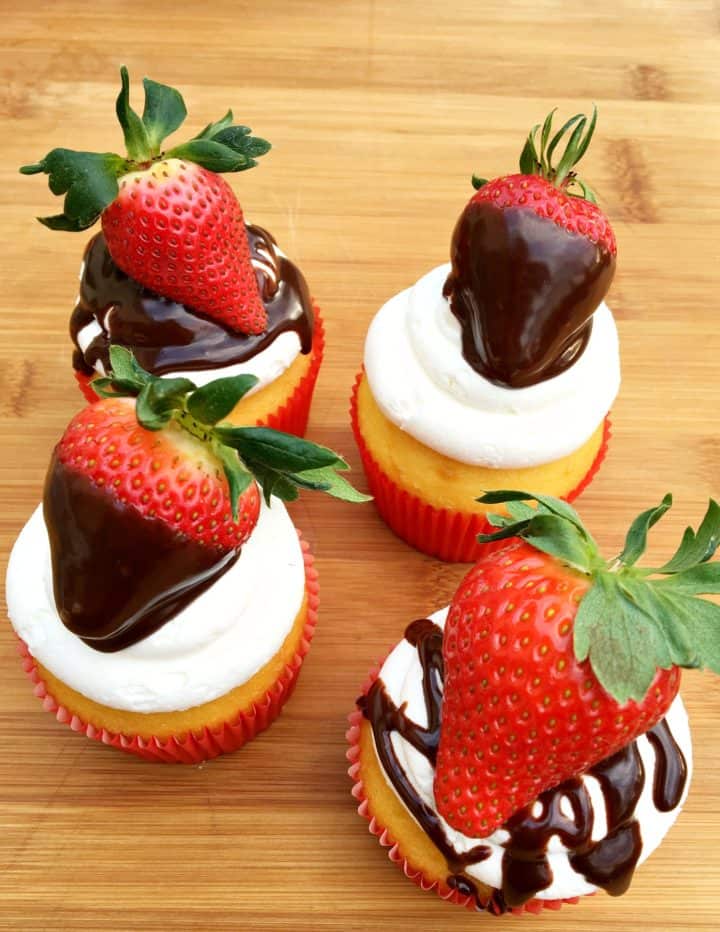 Chocolate Covered Strawberry Cupcakes Recipe for Valentine's Day
